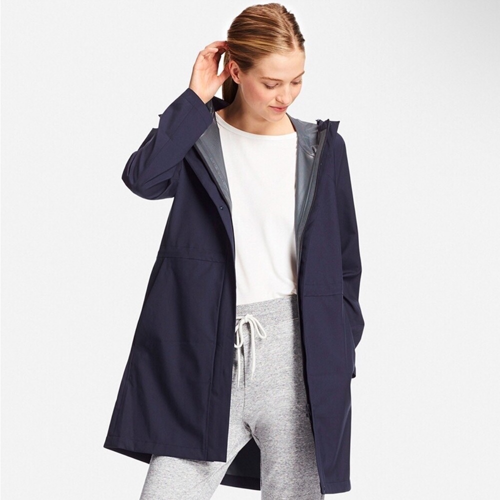 UNIQLO Navy Blue Windbreaker Hooded Blocktech Long Rain Jacket Coat in Medium